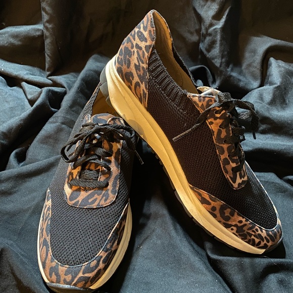 Naturalizer Shoes - EUC naturalizer leopard print tennis shoes 9.5